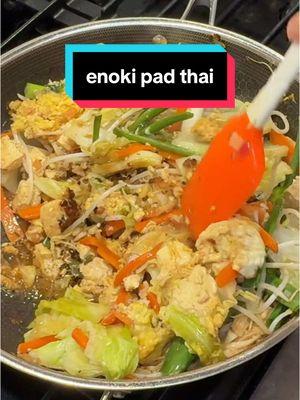 ENOKI AS NOODLES SLAAAAP!!🫲🏼 #padthai #onepotmeal #weeknightdinner #highproteinmeals #highproteinlowcarb #vegetarianrecipe 