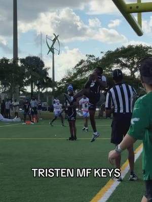 TK landed straight from Hawaii and then did this 😭 athlete. @ᴛʀɪꜱᴛᴇɴ “ᴛᴋ5” ᴋᴇʏꜱ #tristenkeys #7v7 #ot7 #football #damn #td 