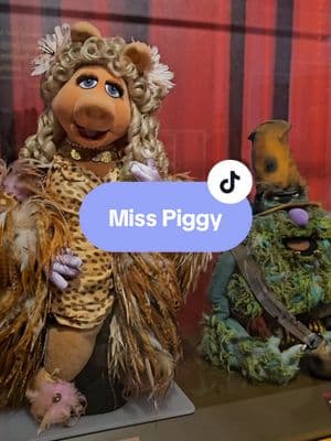 Replying to @discoqueen815 She's an icon, she's a legend, she is the moment--the sequel  🎀  #misspiggy #benjaminagunn #muppettreasureisland #muppets #jimhenson #frankoz 