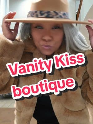 @VanityKiss  #popupshop Today was amazing.... #grown #flyhipageless  #silversisters #greysquad #yogoesgrey #greyhairgrowth #Silverton #whitehairdontcare #greyombre #saltnpeppa #growinghair  #yogoesgrey