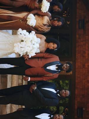 Everyone’s favorite group shot 🔥🎥 #atlantaweddings #atlantaweddingvideographer #atlwedding #atlvideoproduction #atlantavideoproduction #atlweddingvideographer #fyp #atlvideographer #atlantavideographer 