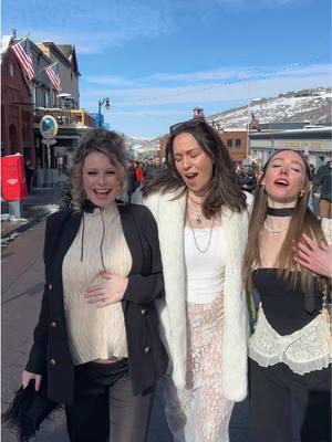 park city fashion show  #girlhood #parkcityutah #utahcheck #utahmom #utahliving #moremoremore #satc #sexandthecity #carriebradshaw @maisie @Julia Starr 