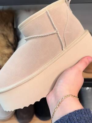 Not just boots—these platform mini snow boots are a vibe. Warmth, style, and a little extra height. How would you style them? 👇  #dreampairs #wintervibes #fyp #feelingfuzzy #sale #winterfashion #womenshoes