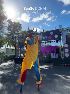 SanSe Doral 2025 🇵🇷  Una noche inolvidable para la comunidad puertorriqueña del sur de la Florida.  La Terraza Organic se convirtió en un pedacito de Puerto Rico y se sintió el calorcito boricua, llenándonos el alma a todos los presentes. Un derroche de nuestra cultura, de nuestra gastronomía y del orgullo inmenso que sentimos al decir que somos PUERTORRIQUEÑOS.  Gracias a @EstrellaDamm_Oficial por apoyar este increíble evento. ⭐️🍺  Fue un honor conocer y compartir con tanta gente bella. 🇵🇷🤩 #fashioneattravel #sansedoral2025 #puertorico #estrelladamm #doral #boricuas 