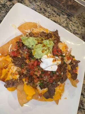 NACHOS DE CARNE ASADA🇲🇽❤️‍🔥 #fypシ゚viral #fypシatiiiiiiiiiiiiiiiiiiiiiiiiiiiiiii #comidamexicana #raicesmexicanas #nachosdecarneasada #cena #ideas #felizdomingo #sigueme #tulare #559📍 