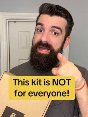 Does your beard near help?! 🧔‍♂️Save 25% off sitewide with code BEARDTOK25 for a limited time only!! #beardgrowth #patchybeard #howtogrowabeard #beardtutorial   #greenscreenvideo #Inverted 