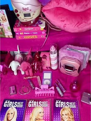 This is the epitome of iconic💋💕 #y2k #2000s #housebunny #playboybunny #y2kaesthetic #trashyy2k #pink #roominspo 