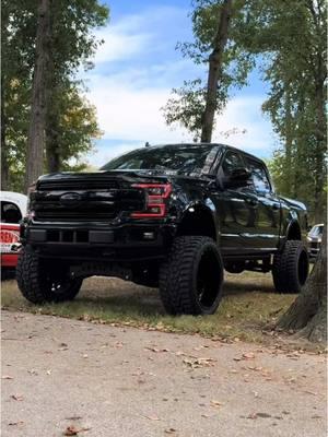 #flawlessfittys #troktok #liftedtrucknation #trucks #liftedtrucks #trucksoftiktok #clean #ford #f150 #tis #versatyre #coyote 