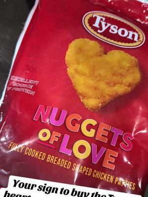 Who said romance needs to be expensive? 💕 These heart shaped nuggs were a hit #Tyson#budgetdatenight#foodielove#chickennuggets#heartshapedfood#diydatenight#bigbacks#Love 