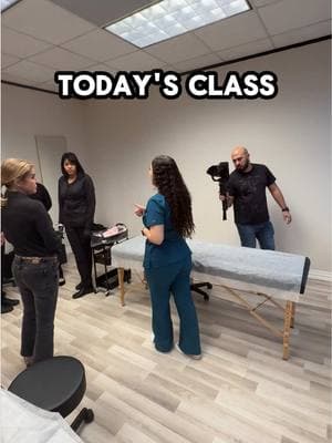 Shoutout to @HTX Stretch Mark/ Scar removal for the opportunity to work together !   #videography #beautyclass #videographernearme #filmmaker #houston #houstonvideographer #photography 