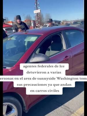 Agentes de migración realizando detenciones en el area de sunnyside en carros civiles #temeculacalifornia #fallbrookcalifornia #chulavista #sandiego #california #🇲🇽 #pasco #tamaulipascheck🇲🇽 #edomex #reten #losangeles #villadelcarbon #mexican  #sunnyside #tricities #durango 