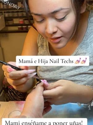 Nuestro proceso como Mamá e Hija Nail Techs 💞 @Sophie | Licensed Nail Artist✨ #motheranddaughtergoals #nailtech #nails #processvideo #proceso #inspo #inspiracion 