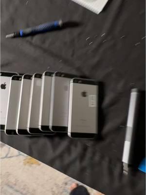 Fixing iPhone SE’s for cheap pt3 #apple #iphone #charger #tech #technology #phone #iphonese #iphone16 #iphone15 #lot #repair #fix #build #iphonerepair #reflexpcs 