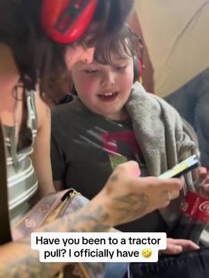 I would be happy if I never attended another one of these 🤣 it was way to loud and due to my sensory issues I couldn’t stay long. #tractorpull #floridalife #rednechshit #raisingkids 