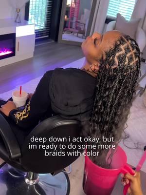 somebody book some color 😭😍 February books are now open & January have limited appointments available. Book your appointments today by clicking the link in the bio 🩷. • • • Follow @dcl.styles for more braiding content 🩷  • • • #houstonhairstylist #houstonbraids #houstonbraider #katybraider #katybraids #houstonstitchbraids #contentcreator #haircontent #hairstylist #braids #braider #stitchbraids #knotless #bohoknotless #bohotribal #tribalbraids #fulanibraids #bohofulanibraids #hairappointment #bookanappointment 