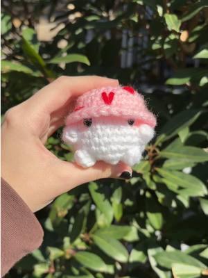 so cute and squishy!! #fyp #foryoupage #crochettok #crochetersoftiktok #SmallBusiness #crochetplushie #valentinesdaygift #ValentinesDay #crochetwithme #crochetmushroom #mushroomboy 