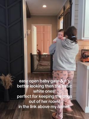 love this gate! #babygate#babyroom#TikTokShop#gates#babyitems#petgate#Love#easytouse