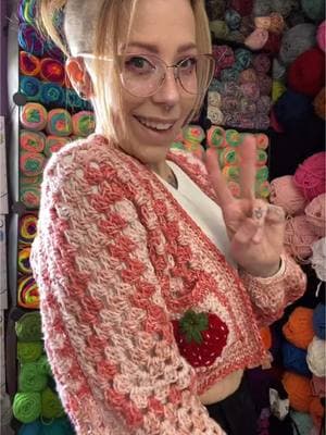 Should I make another cute cropped Strawberry Shortcake cardi?😍🍓🍰  #crochet #cardigan #strawberryshortcake #croppedcardigan 