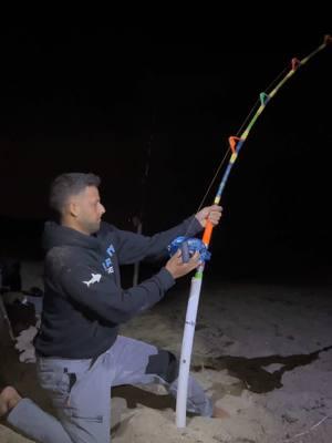 😳What did we hook😳 #fyp #foryou #foryoupage #fish #fishing #shark #sharks #waves #lisharkman #florida #longisland #beach #fun #ocean #swellpro #tagandrelease #dark #night #wild #viral #sharkfishing #lbsf #tuna #boat 