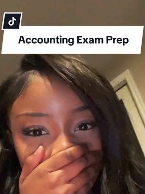 Whatever studying method works for you 😭 Where are our STEM majors at? 🙋🏾‍♀️ #hbcu #blackcollege #hbcubuzz 🎥: @nea ☆ 