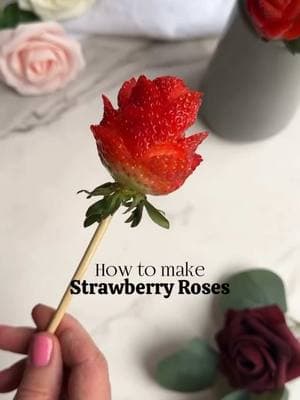 Strawberry roses look so fancy, but they’re actually really easy to make!  #valentinesdaydessert #nobakedessert #valentinesdayideas #strawberryrose 