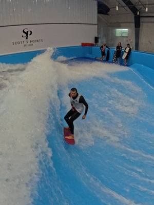 What would you score this run? 🤔📝✍️Zack Schuster's 1st run in the Pro Strapless Standup Flowboard Heat 3 at @scottspointe on the @pacificsurfdesigns Quarterpipe. 🏄‍♂️ @zack.schuster 🎥 @google13roz . . . #flowboarding #flowboard #flowboarders #surf #surfing #surfers #serfing #surfpool #surfpark #xgamesmode #adventurepark #waterpark #waterparks #sendit #insta360 #❤️skateboarders #longisland #calverton #newyork #surfparks  #PacificSurfDesigns 