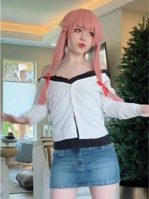 my mom refuses to remove the Christmas tree #yunogasaicosplay #futurediarycosplay #mirainikkicosplay #futurediary #mirainikki #yunogasai 