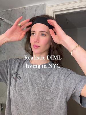 A lil look into a weekday in my life / also kinda a what I eat in a day (I had salmon and potatoes for dinner but devoured it before I remembered to film) but all in all from exciting castings to workouts and dinner dates I’d say today was a pretty good & realistic one for me these days #dimlnyc #nycmodeling #wieiad 