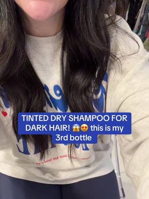 Ok seriously…. Wow 👀 this is freaking amazing! Love the dark haired spray! #dryshampoo #bestdryshampoo #haircare #hairproducts 