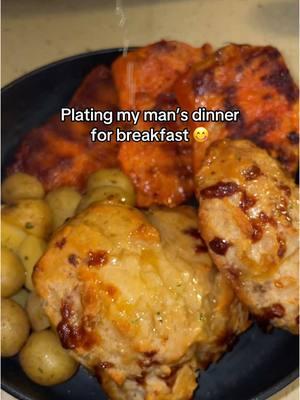 Lazy dinner for breakfast: porkchops, seasoned potatoes & cheddar bay biscuits.  Yall peeped the heart-shaped biscuit? 🥹❤️ #youngmomsoftiktok #dinnerforbreakfast #dinnerrecipes #mealideas 