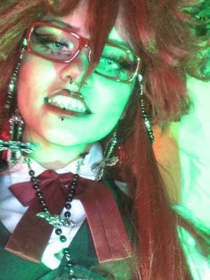 #grell #grellcosplay #grellsutcliff #blackbutlercharacters #cosplay #anime #manga #trashmouse_cosplay #trashmousecosplay #trashmousecosplays #kuroshitsuji #anime #manga #gothic #vkei 