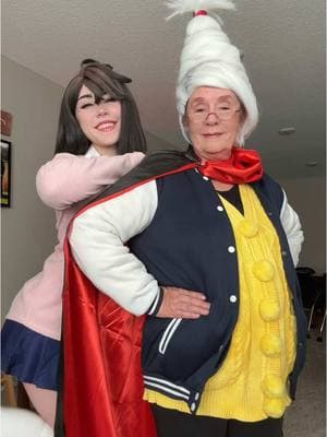 I love getting people to try it hehe #dandadan #grannyseiko #momoayase #cosplay 