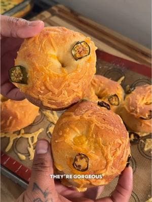 Recipe ⤵️ Beautiful 2~ish Ingredient Bagels 🥯🤍 Ingredients: - 2 c self rising flour (if you don’t have add 2 tsp of baking powder & 1/4 tsp salt for every cup of bread flour/AP flour) - 2 c Greek yogurt  - optional: 1/2 tsp garlic powder  also optional toppings: - cheddar  - sliced jalapeños  1. Add your self rising flour & Greek yogurt to a mixing bowl. (Add garlic powder if ur doing that too) 2. Mix on medium speed with dough hook for 10 mins until a nice smooth dough has formed. 3. Place on lightly floured surface, and form into ball. Split into 6 equal sized pieces.  4. Roll them into balls, and gently poke a hole in the center. Carefully stretch them out into a bagel shape. 5. Add them to a baking tray. Optional: but spray them with oil or give them an egg wash & top with whatever toppings you’d like.  6. Bake at 350F for 25-30 mins until nice & golden brown.  7. Let them cool for about 10 mins before cutting into them, and enjoy babe!  #2ingredientdough #EasyRecipes #bfastideas #mealprep #proteinbagels #recipes #2ingredientbagels 