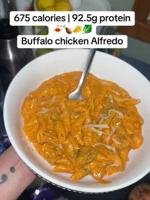 675 calories | 92.5g protein 🍝Buffalo chicken Alfredo🍝 This meal will be extremely filling and delicious! Super excited to share more recipes. #caloriedeficit #whatieatinaday #lowcalorie #highprotein #weightloss #lowcalorierecipes #caloriedeficitmeals #caloriedeficitlunch @Banza🍕🍝🫘 