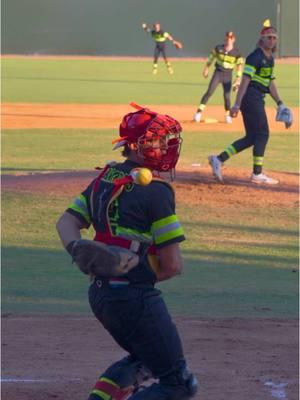 The throw-downs of all throw-downs😮‍💨 @zachary bridges @MR. ELECTRIꓘ ⚡️  #firefighters #bananaball #savannahbananas #baseballboys #firemenoftiktok #throwdown 