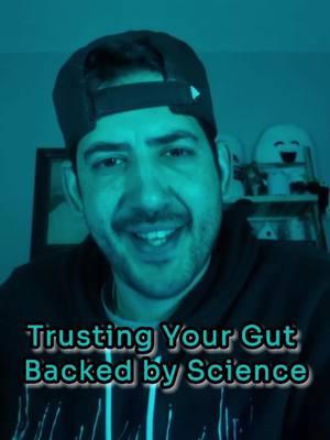 How Science Explains Gut Feelings #intuition #gutfeelings #neuroscience #dailyspiritualwisdom #spiritualgrowth #trustyourself #CapCut 