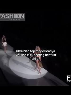 Congrats ! #MariyaMarkina for #Versace S/S 2007