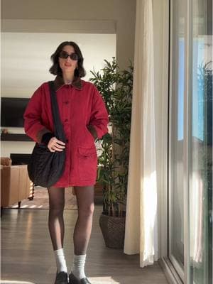 this shade of red 🐙 #fashiontiktok #winteroutfit #chorejacket #tightsoutfit #loafersoutfit 