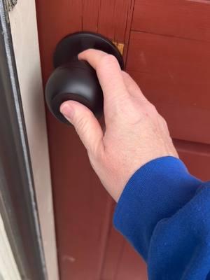 No more hunting for my garage key! #fingerprintlock #fingerprintlock #fingerprintdoorlock #keyless #keylessentry #doorlock #doorknob 