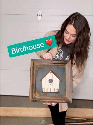 Cute rustic birdhouse I made for my mom for her birthday recently! 😍 #barnwood #rusticart #handcrafted #handmadegifts #woodworkingart #signmaker #woodensigns #rustichomedecor #woodworking 