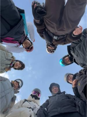 When the ski trip makes it out of the groupchat >>>>>🏂⛷️🤍🙈 Not us standing like npcs 😭😭🧍🧍‍♀️🧍‍♂️🧍🧍‍♀️🧍‍♂️🧍🧍‍♀️ but successful trip hehe . . . . . . . . . . . . . . . . . . . . . . . . #skitrip #grouptrip #skiing #snowboarding #biggroup #trips #wintertrip #viral #transition #transitionreels #skitrip #vermont #skitripreel #friendgroup #vermontski #okemovermont #whenthetripmakesitoutofthegroupchat #skitripready #skitripreunion #snowboardingtrip