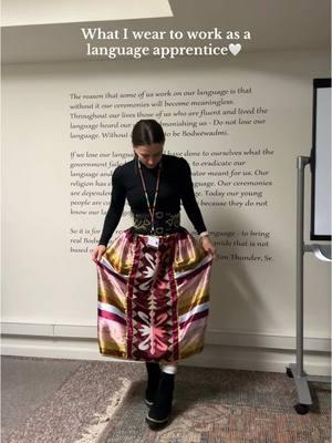 I’m so in love with this skirt. #nativetiktok #IndigenousTikTok #nativefashion #language #languagelearner #apprentice #ribbonskirt 