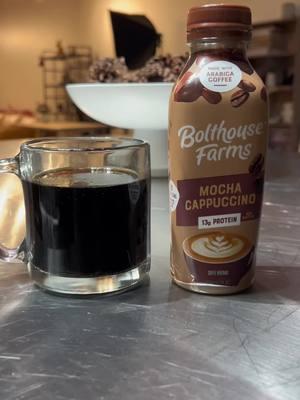 Even on the coldest days, the Bolthouse Farms Mocha Cappuccino always wins out over hot coffee ☕ #bolthouse #bolthousefarms #juices #smoothies