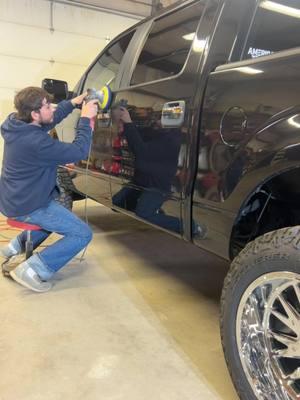 No i dont need masking tape im not a pvv$y. #paint #paintcorrection #buffing #trucktok #12thgen #ford #f150 #fiveoh