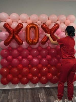 Replying to @appleuser36748275 What do ya’ll think? Which do you like better? #galentines #valentines #backdrop #photobackdrop #valentinesballoons #DIY #tutorial #partyplanner #party #balloons #balloonwall #balloonbackdrop #xoxo #photoshoot 