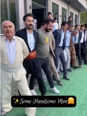 So good🤗#handsomemen #kurdish #dance #sogood #shipster839 #fypageシ #bekind #fypシ 