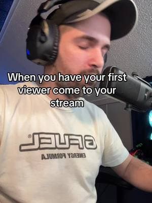 When that first viewer comes! #twitch #twitchstreamer #streamer #streamers #smallstreamers #joegabez #fypシ  #foryoupage #trend #viraltiktok 