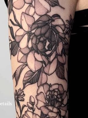 First tattoo and she did incredible 🖤 Done in one session #firsttattoo #chesttattoo #halfsleevetattoo #familyflowers #darkfeminine #darkfemininetattoo 