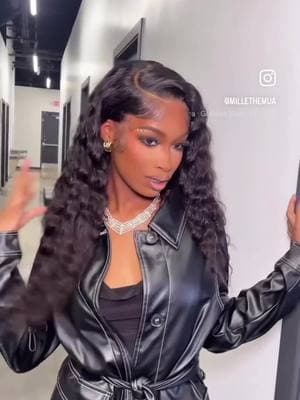 Suspect too bad 😍😍😮‍💨   #atlmua #lauragolde #suspect #baddie #fyp #amazon #blackgirlmagic @PinkFox #foryoupage #trending #pretty #atlanta #viralvideo 