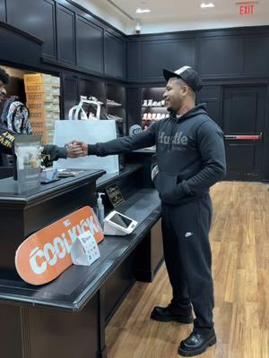 Go check out @Coolkicks in Las Vegas @Caesars Palace. Great customer service and good vibes.  #lasvegas #caesarspalace #Lifestyle #lifestylecontent #lifestyleinfluencer #dayinmylife #dayinthelife #coolkicks #sneakerheads 